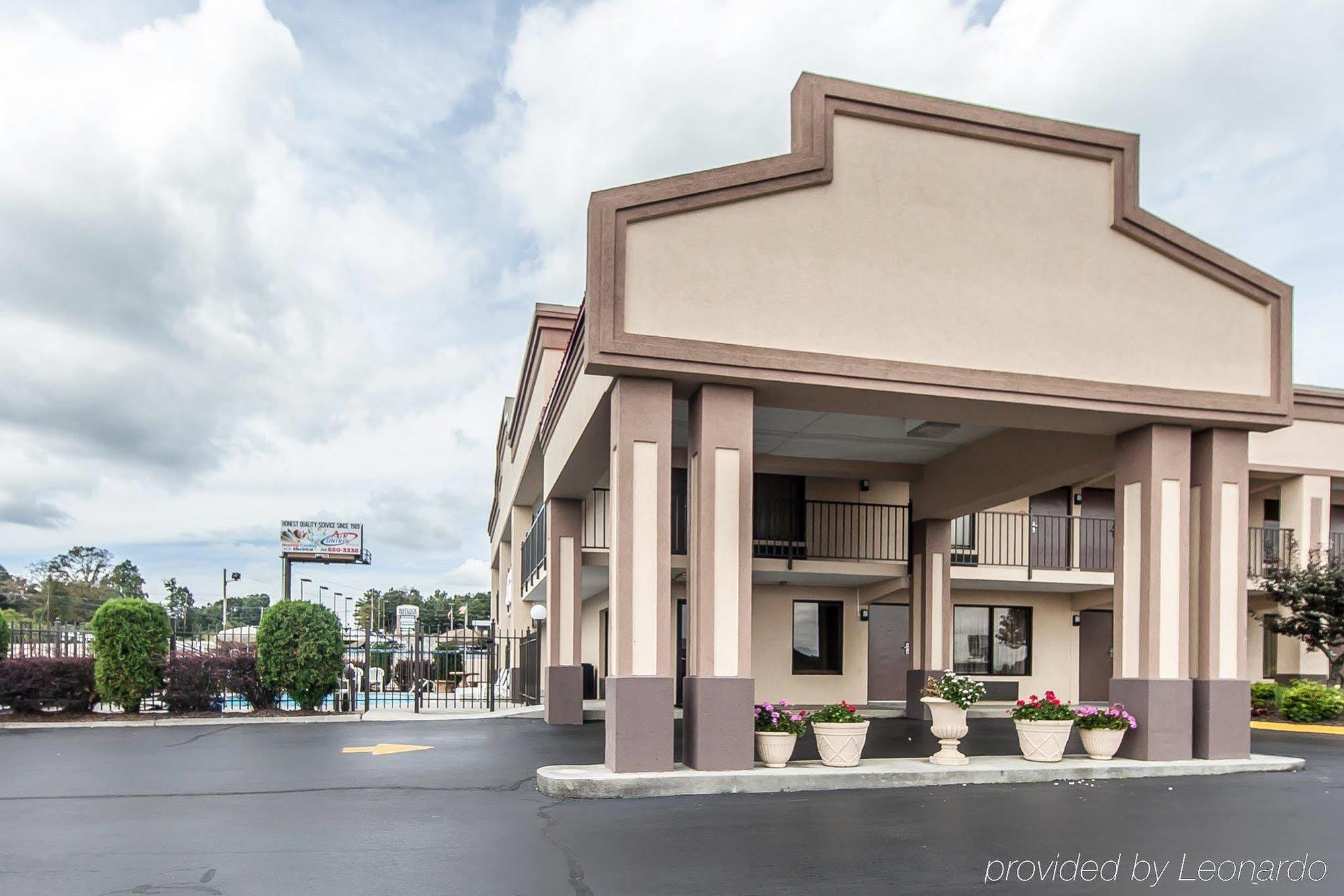 Econo Lodge Lenoir City Bagian luar foto