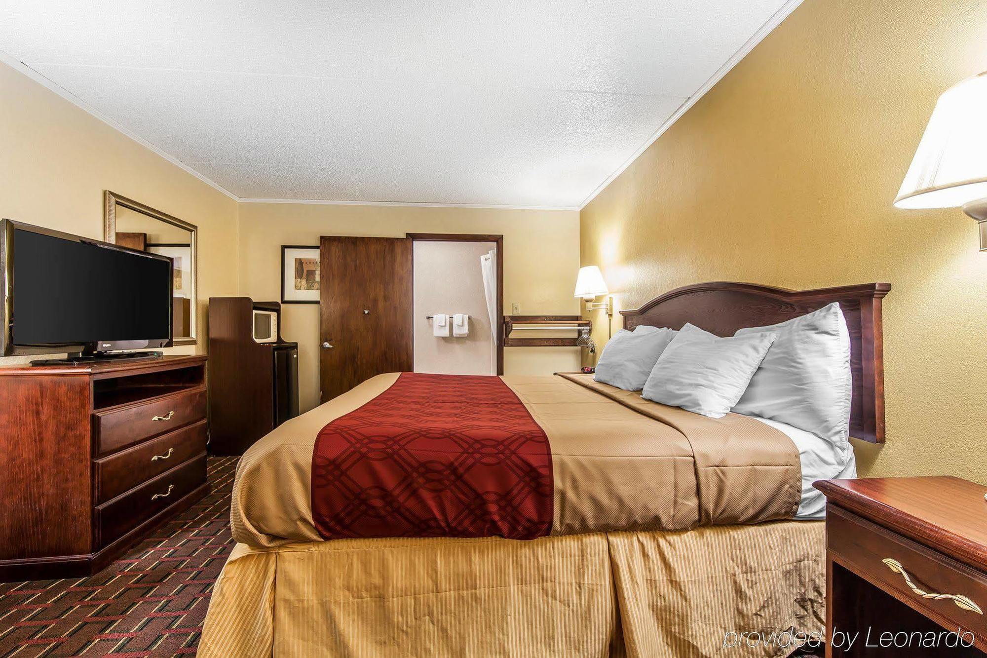 Econo Lodge Lenoir City Bagian luar foto