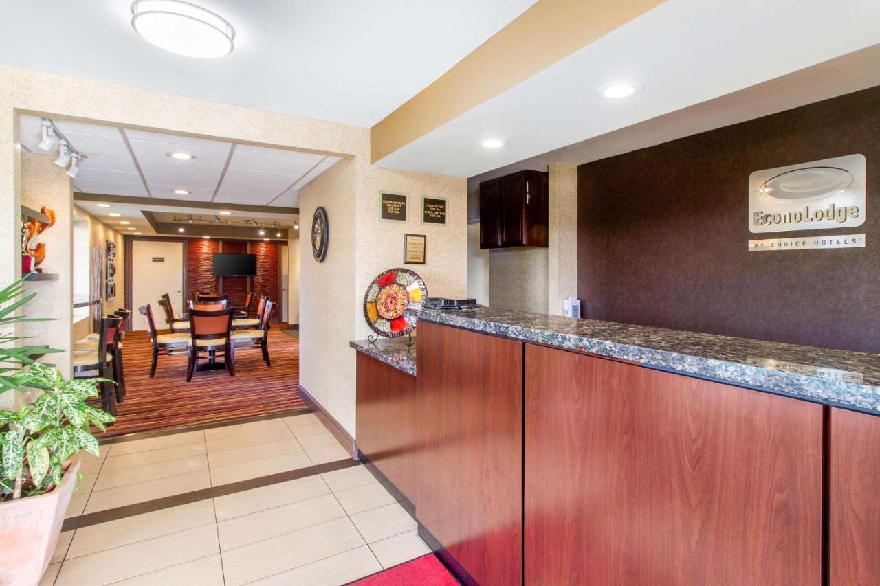 Econo Lodge Lenoir City Bagian luar foto