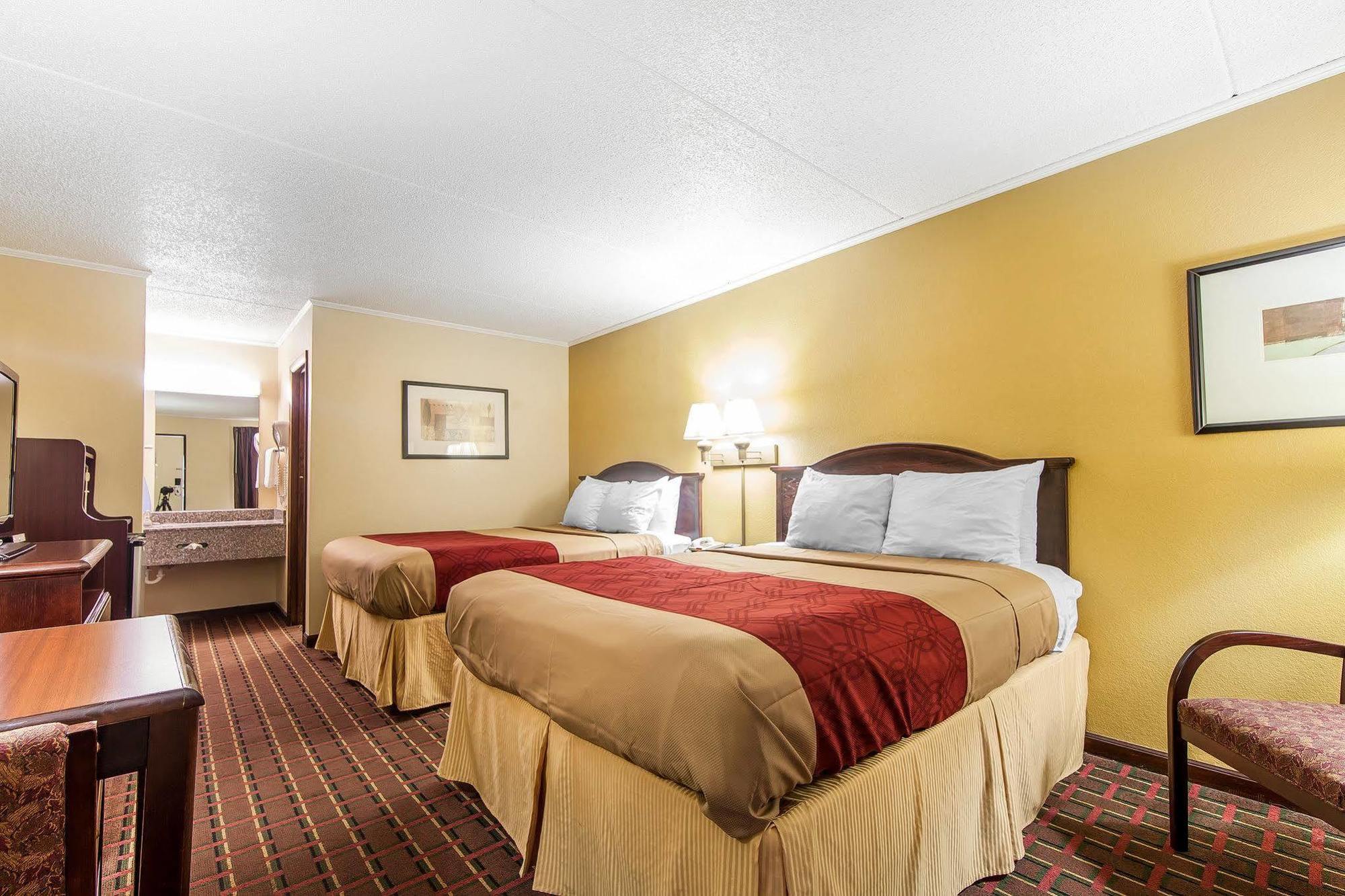 Econo Lodge Lenoir City Bagian luar foto