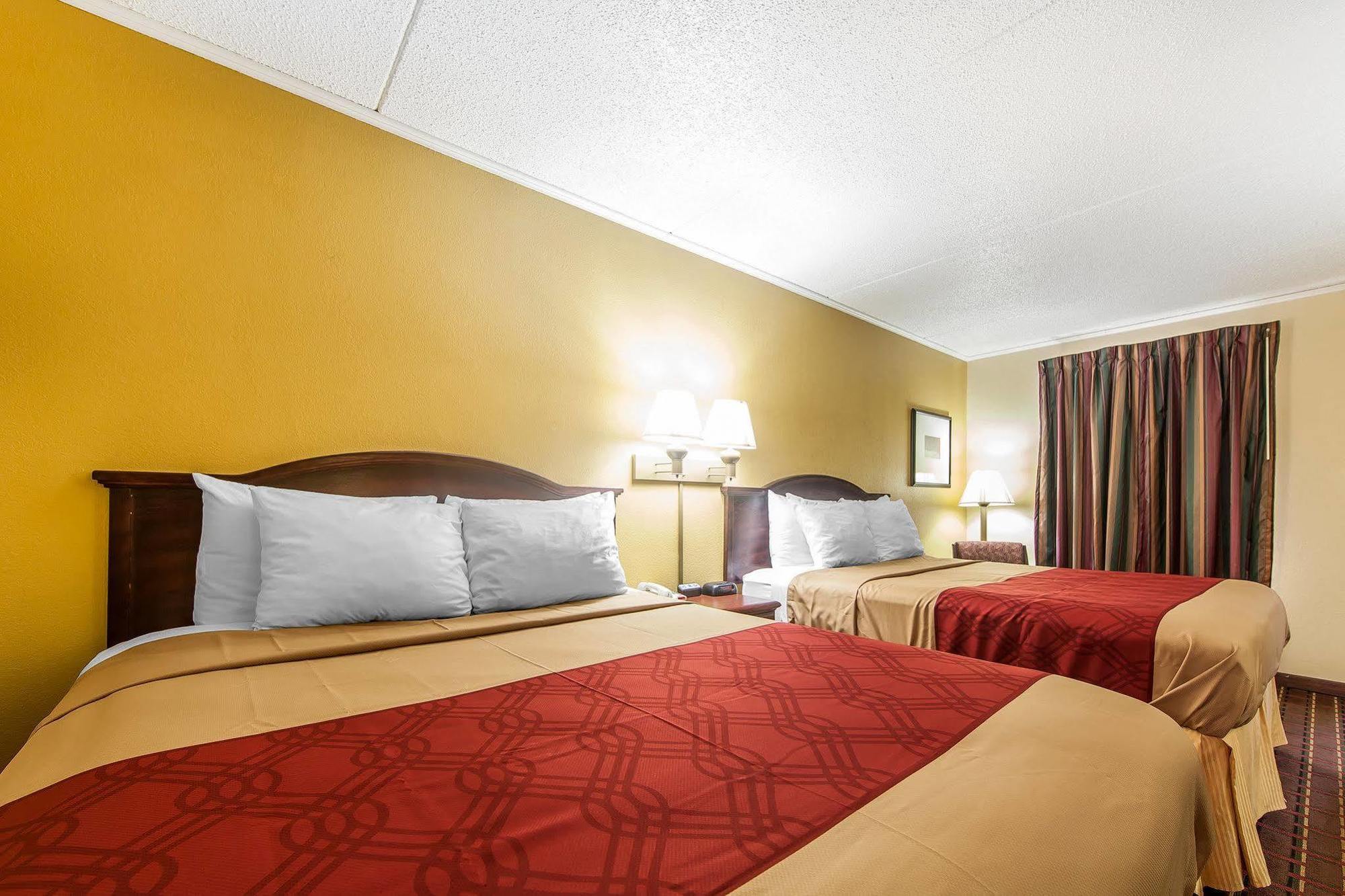 Econo Lodge Lenoir City Bagian luar foto