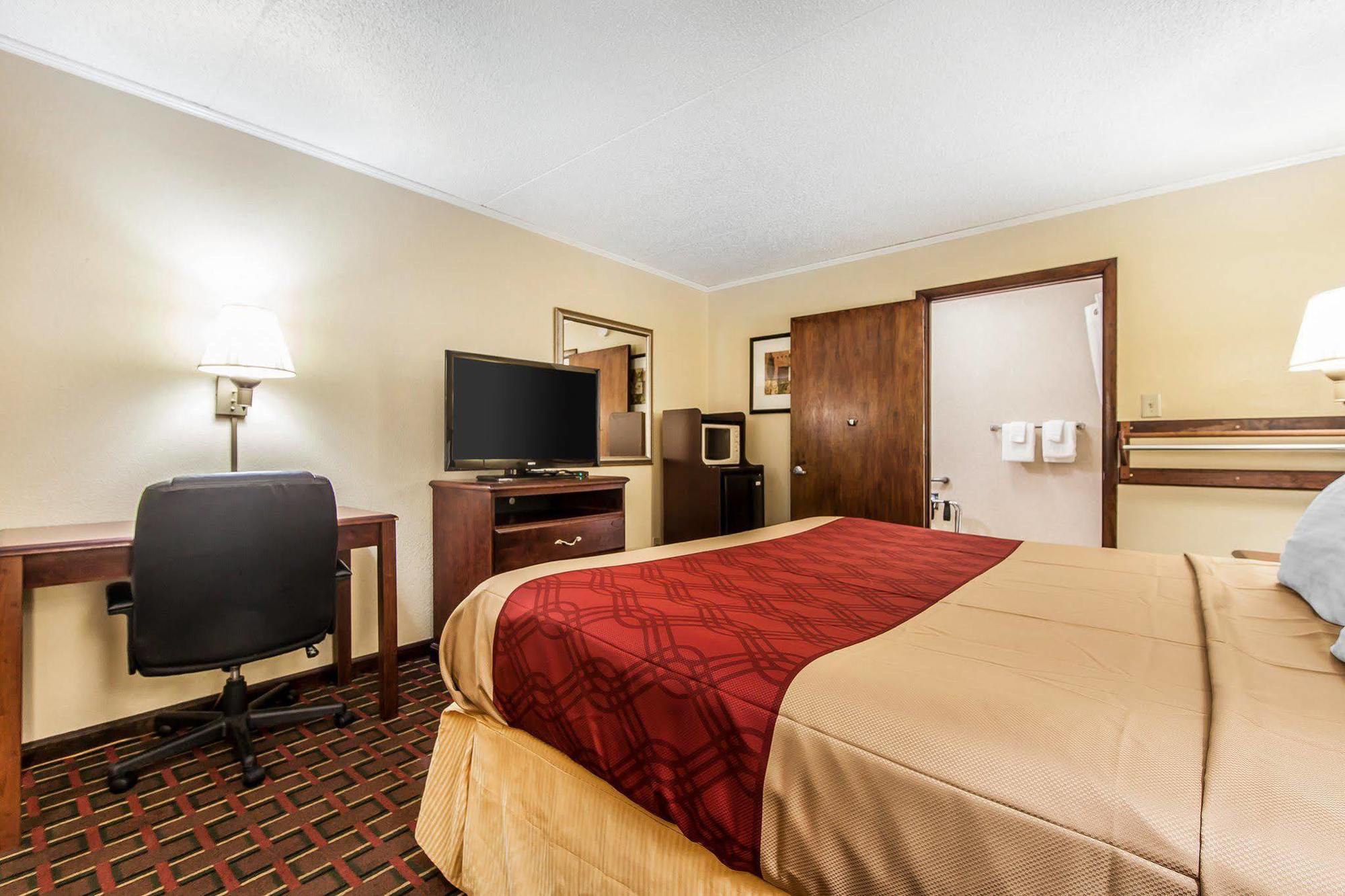 Econo Lodge Lenoir City Bagian luar foto